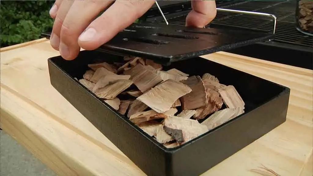 4184804P06-hop-gang-xong-khoi-char-broil-cast-iron-smoker-box-2211