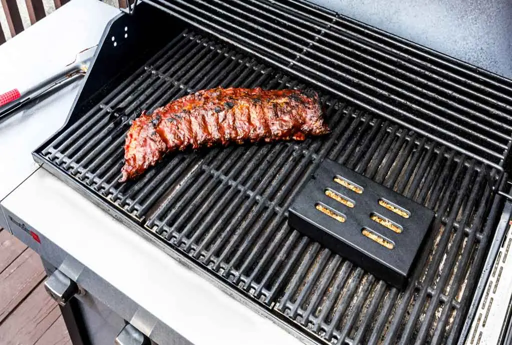 4184804P06-hop-gang-xong-khoi-char-broil-cast-iron-smoker-box-22111111