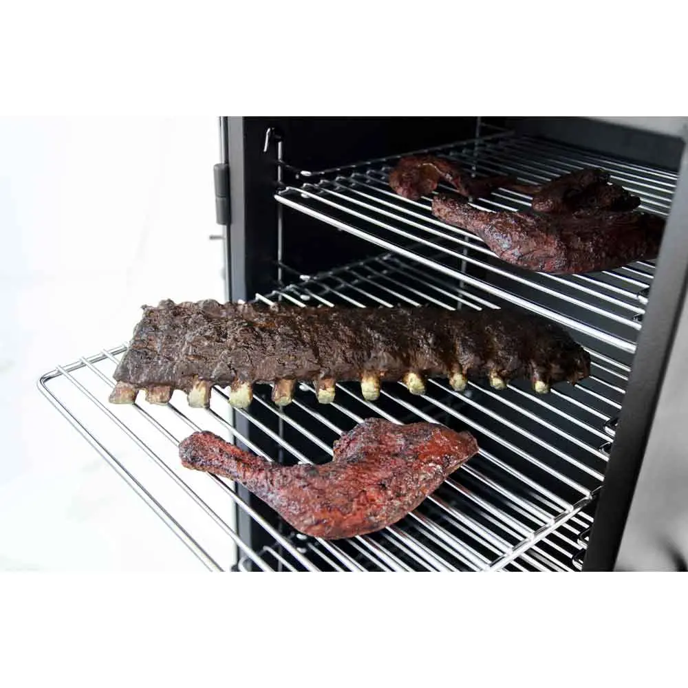 3_15202033_vertical-gas-smoker