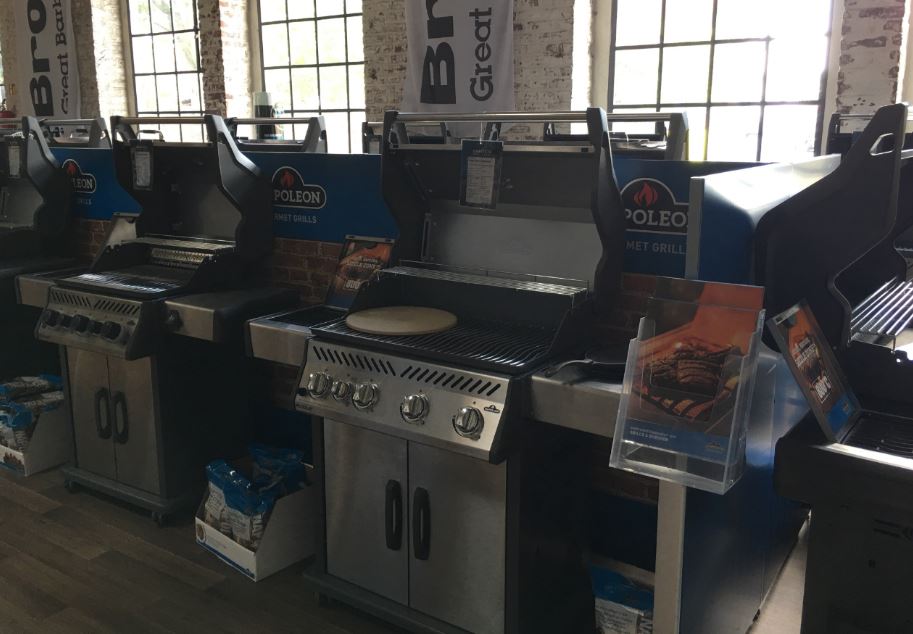 WHAT IS THE ADVANTAGE OF GAS GRILL COMPARE WITH CHARCOAL GRILL XBBQ