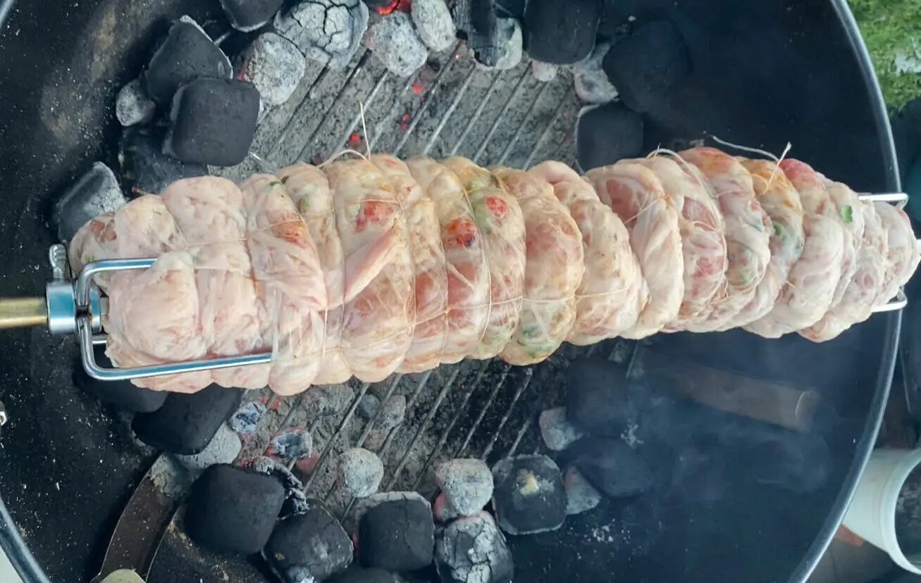 quay-thit-tren-bep-nuong-than-green-hills