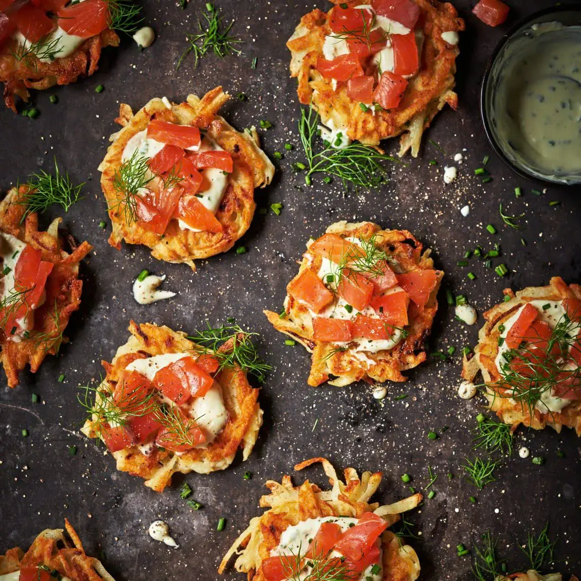 smoke-salmon-canapé