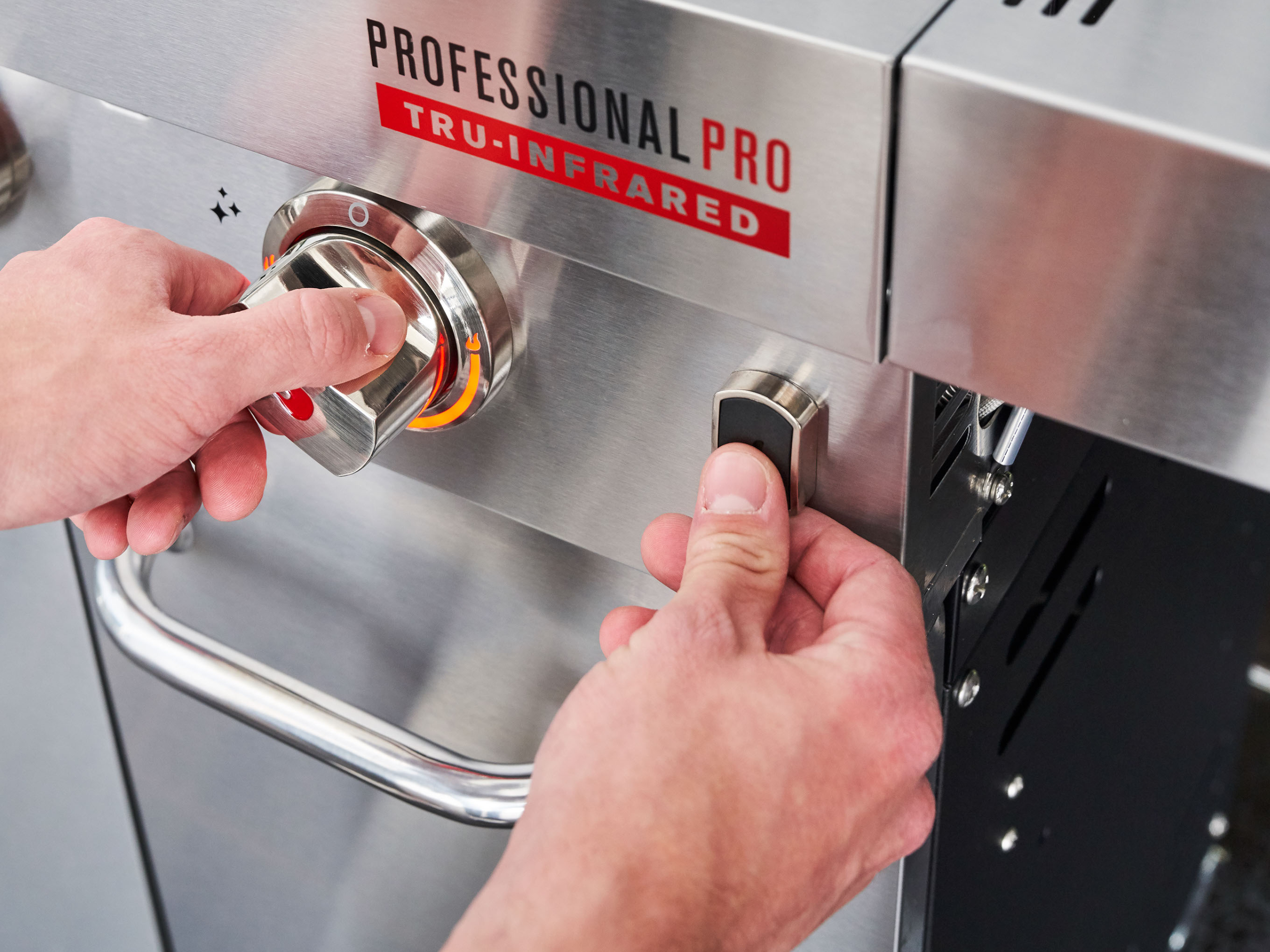 bep-nuoang-gas-char-broil-professional-pro-s-3-12 bep-nuoang-gas-char-broil-professional-pro-s-3-12