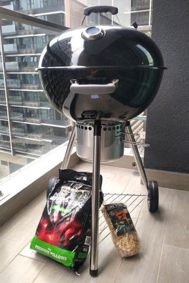 bếp nướng than Kettle