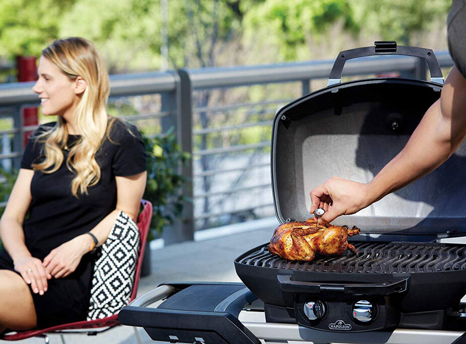 bếp nướng gas Napoleon Travel PRO