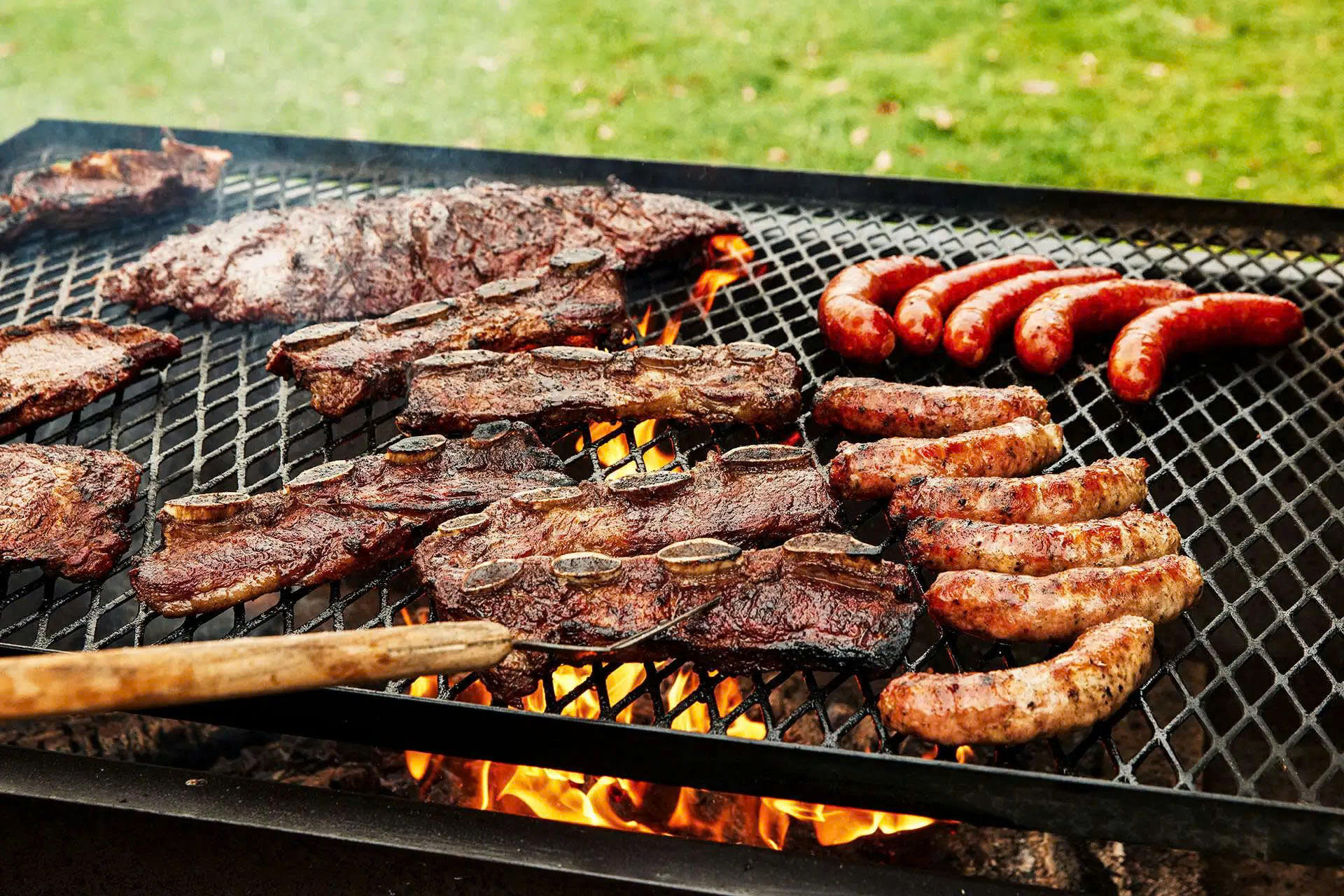 Asado cực phổ biến phong cách nướng Argentine