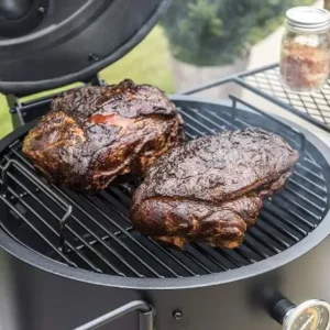 Có thê xông khói low and slow trên lò nướng than xông khói Bronco