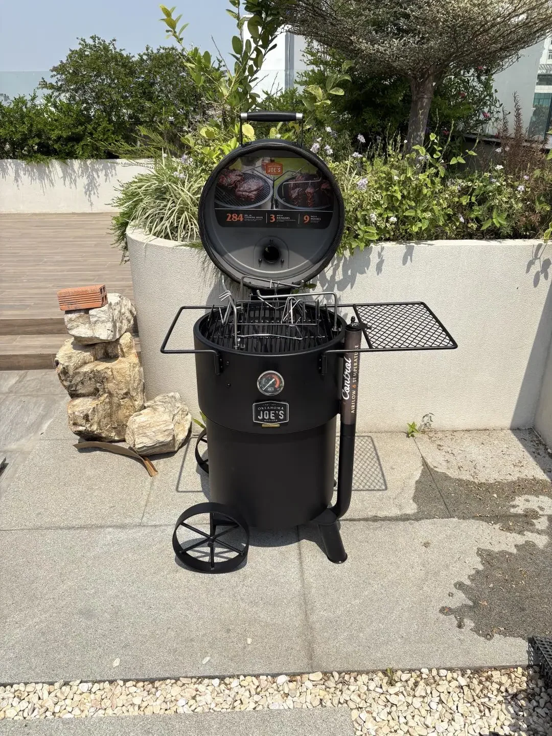 Lò xông khói đứng vertical smoker Oklahoma Joe Drum