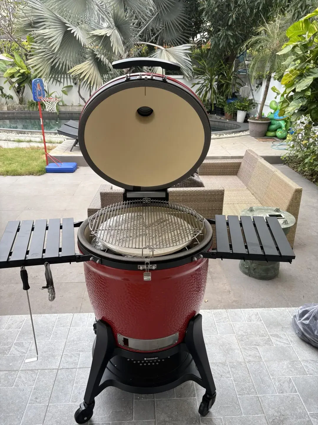 Lò xông khói kamado bằng gốm giữ nhiệt tốt