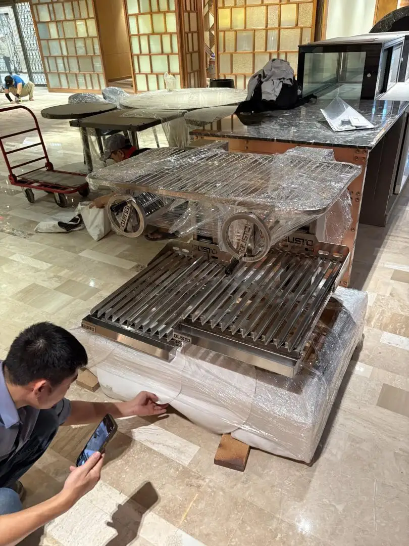 Bếp nướng than hoa nhà hàng